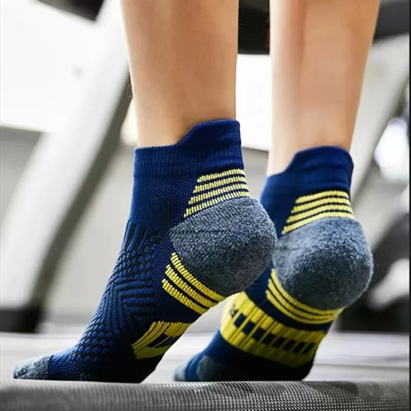 3Pair Fitness, Training socks. Breathable, and lowcut for the Athletic look