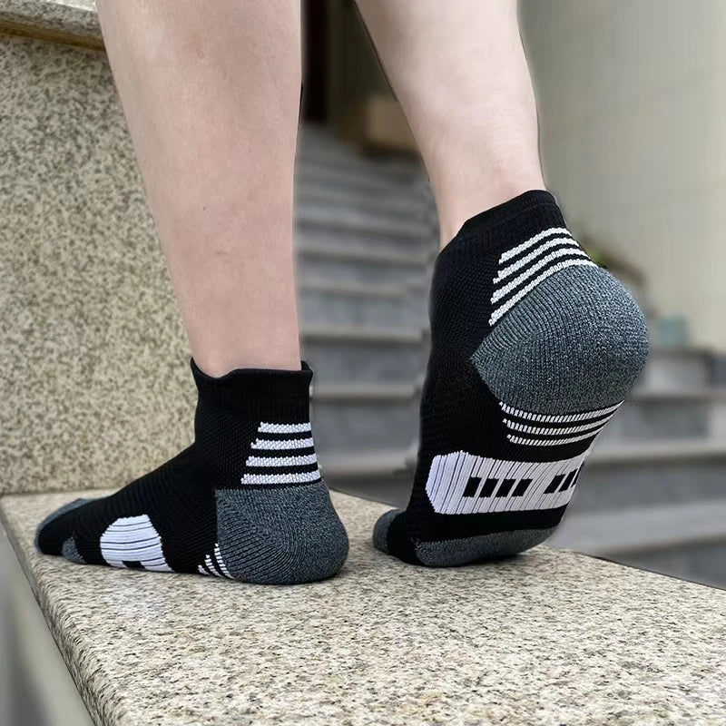 3Pair Fitness, Training socks. Breathable, and lowcut for the Athletic look